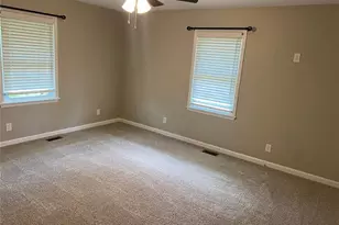 1310 Country Club Dr, Hannibal, MO 63401 - Photo 7