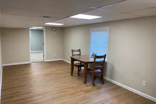 1310 Country Club Dr, Hannibal, MO 63401 - Photo 11