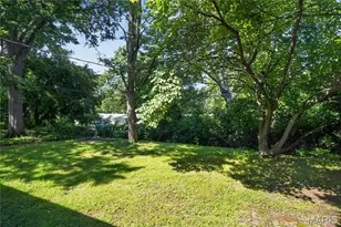 10223 Reba Dr, Saint Louis, MO 63136 - Photo 5