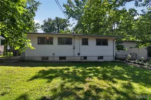 10223 Reba Dr, Saint Louis, MO 63136 - Photo 3