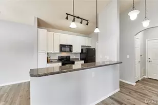 29 Kassebaum Ln, Saint Louis, MO 63129 - Photo 7