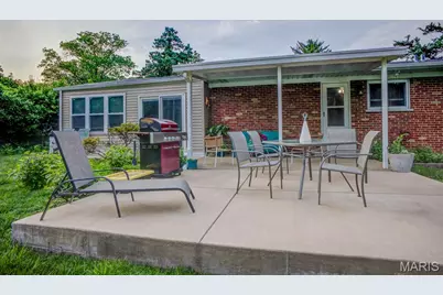 501 Larsen Lane, Saint Louis, MO 63126 - Photo 25