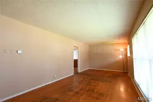 751 Peal Dr, Mehlville, MO 63125 - Photo 1
