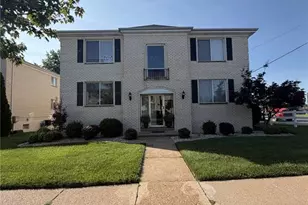 12598 Chardin Pl, Saint Louis, MO 63128 - Photo 1