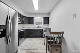 12598 Chardin Pl, Saint Louis, MO 63128 - Photo 19