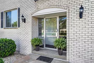 12598 Chardin Pl, Saint Louis, MO 63128 - Photo 3