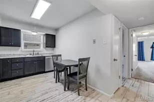 12598 Chardin Pl, Saint Louis, MO 63128 - Photo 17
