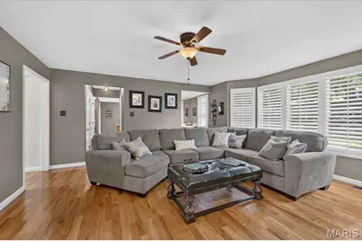 2358 Fairoyal Drive, Des Peres, MO 63131 - Photo 11