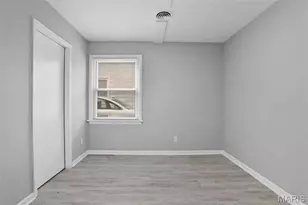 4144 Davis St, Saint Louis, MO 63123 - Photo 17