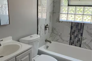5479 Hamilton Ave, Jennings, MO 63136 - Photo 5