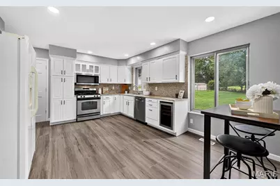 12050 Maidstone Court, Saint Louis, MO 63033 - Photo 5