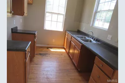 2801 Calvert Avenue, Overland, MO 63114 - Photo 5