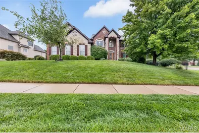 100 Sunnybrooke Estates Court, Dardenne Prairie, MO 63368 - Photo 3