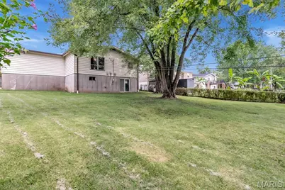 5537 Valleyside Lane, Saint Louis, MO 63128 - Photo 33