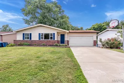 5537 Valleyside Lane, Saint Louis, MO 63128 - Photo 1