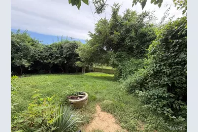 2701 Headland Drive, Saint Charles, MO 63301 - Photo 3