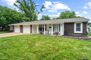 751 Carriage Ln, Hazelwood, MO 63042 - Photo 1