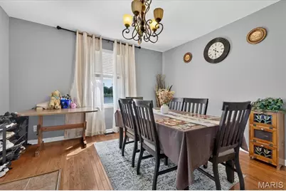 945 Regina Avenue, Saint Louis, MO 63125 - Photo 7