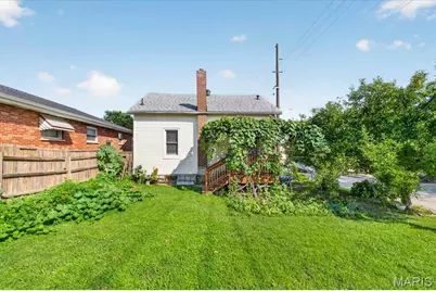 945 Regina Avenue, Saint Louis, MO 63125 - Photo 21