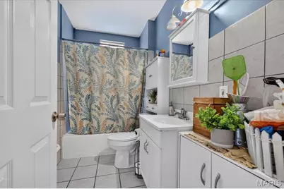 945 Regina Avenue, Saint Louis, MO 63125 - Photo 15