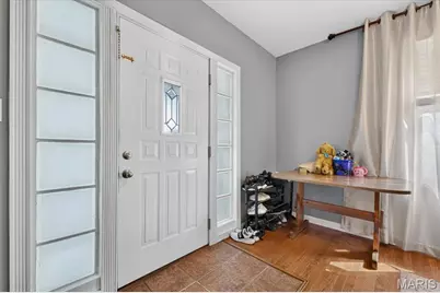 945 Regina Avenue, Saint Louis, MO 63125 - Photo 5
