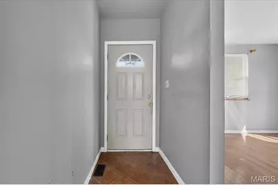 945 Regina Avenue, Saint Louis, MO 63125 - Photo 35