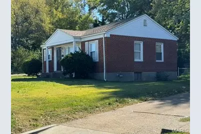 840 Pershall Road, Florissant, MO 63031 - Photo 3