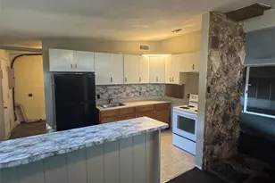 6736 Bitteroot Ln, Berkeley, MO 63134 - Photo 3