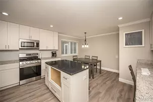 583 Princeway Ct, Manchester, MO 63011 - Photo 23