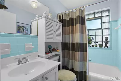 6632 Tholozan Avenue, Saint Louis, MO 63109 - Photo 13