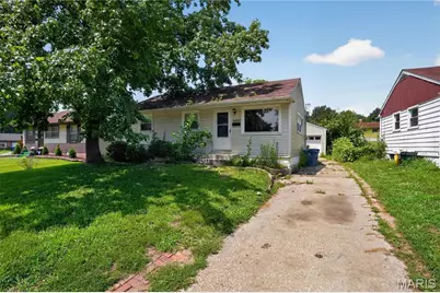 10507 Renfrew Drive, Saint Louis, MO 63137 - Photo 1
