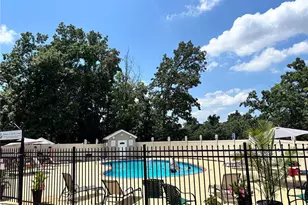2844 Blackforest Dr, Oakville, MO 63129 - Photo 21
