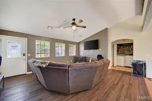1137 Applelane Dr, Lebanon, MO 65536 - Photo 3