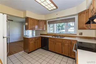 9903 Vasel Dr, Unincorporated, MO 63123 - Photo 7