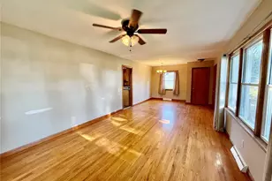834 Locust St, Montgomery City, MO 63361 - Photo 11
