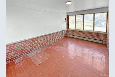 3755 Park Crest Drive, Saint Louis, MO 63125 - Photo 17