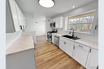 3755 Park Crest Drive, Saint Louis, MO 63125 - Photo 5