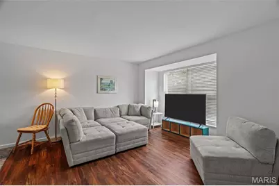 1965 Greenglen Drive #1965, Kirkwood, MO 63122 - Photo 5