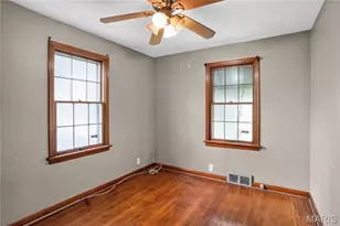 1434 Comet Dr, Saint Louis, MO 63137 - Photo 9