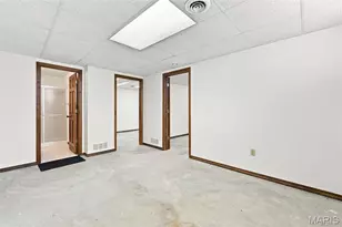 2098 7 Oaks Dr, Saint Charles, MO 63303 - Photo 23