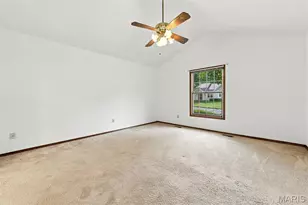 2098 7 Oaks Dr, Saint Charles, MO 63303 - Photo 11