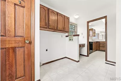 2098 Seven Oaks Drive, Saint Charles, MO 63303 - Photo 19