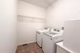 5945 Hawkins Ridge Ct, Saint Louis, MO 63129 - Photo 21
