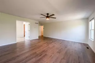 5945 Hawkins Ridge Ct, Saint Louis, MO 63129 - Photo 13