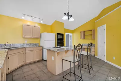 2910 Championship Boulevard, Oakville, MO 63129 - Photo 17