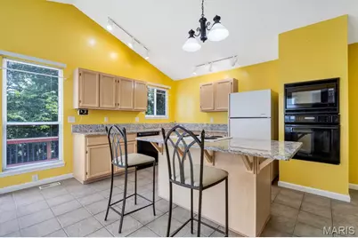 2910 Championship Boulevard, Oakville, MO 63129 - Photo 15