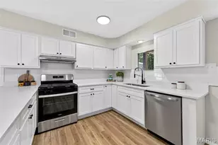 6204 Maxwell Ln, High Ridge, MO 63049 - Photo 7