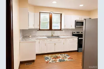 8718 Clifton Avenue, Jennings, MO 63136 - Photo 5