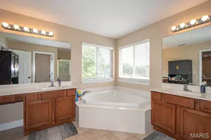 533 Weidman Rd, Ballwin, MO 63011 - Photo 45