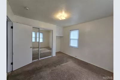 10220 Niblic Drive, Overland, MO 63114 - Photo 15